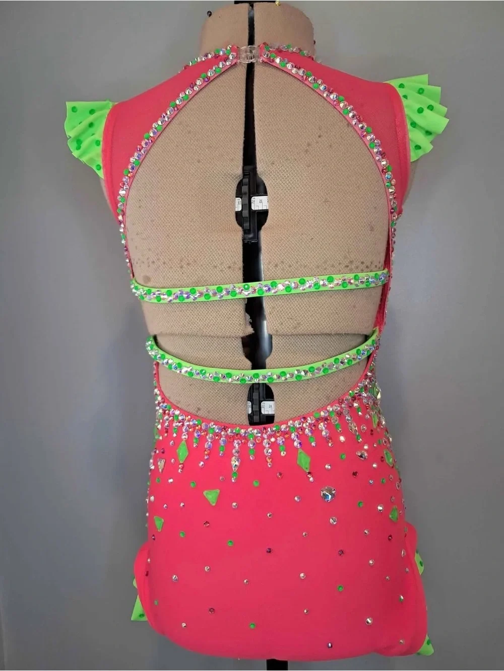 N/A vibrant pink